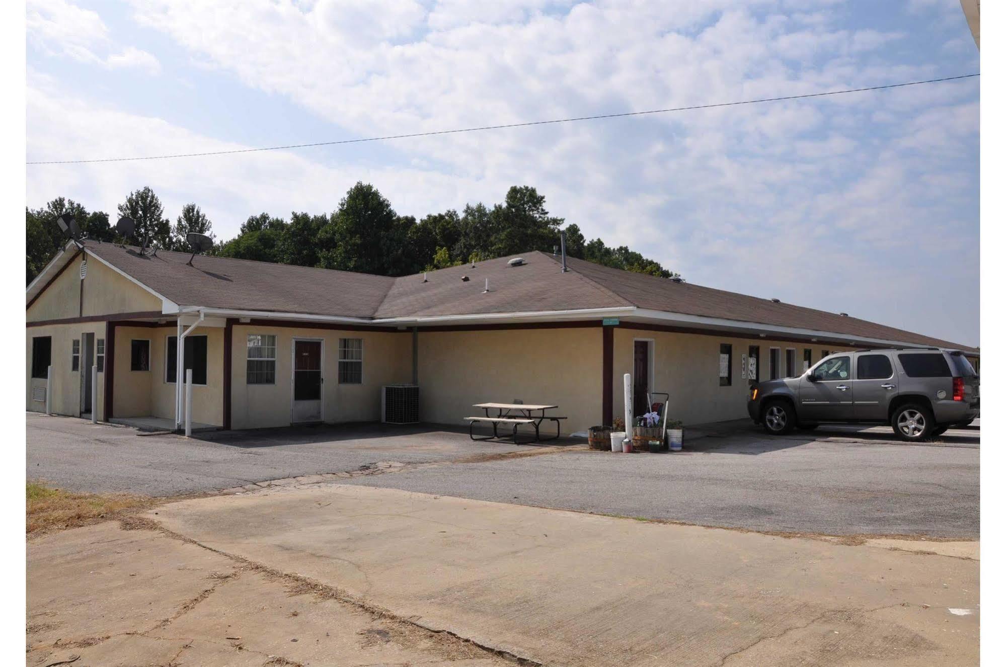 Budget Inn Elkmont Exterior foto